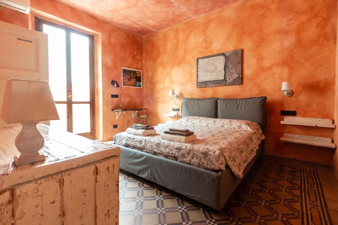 La Locanda Del Teatro Milan Bagian luar foto