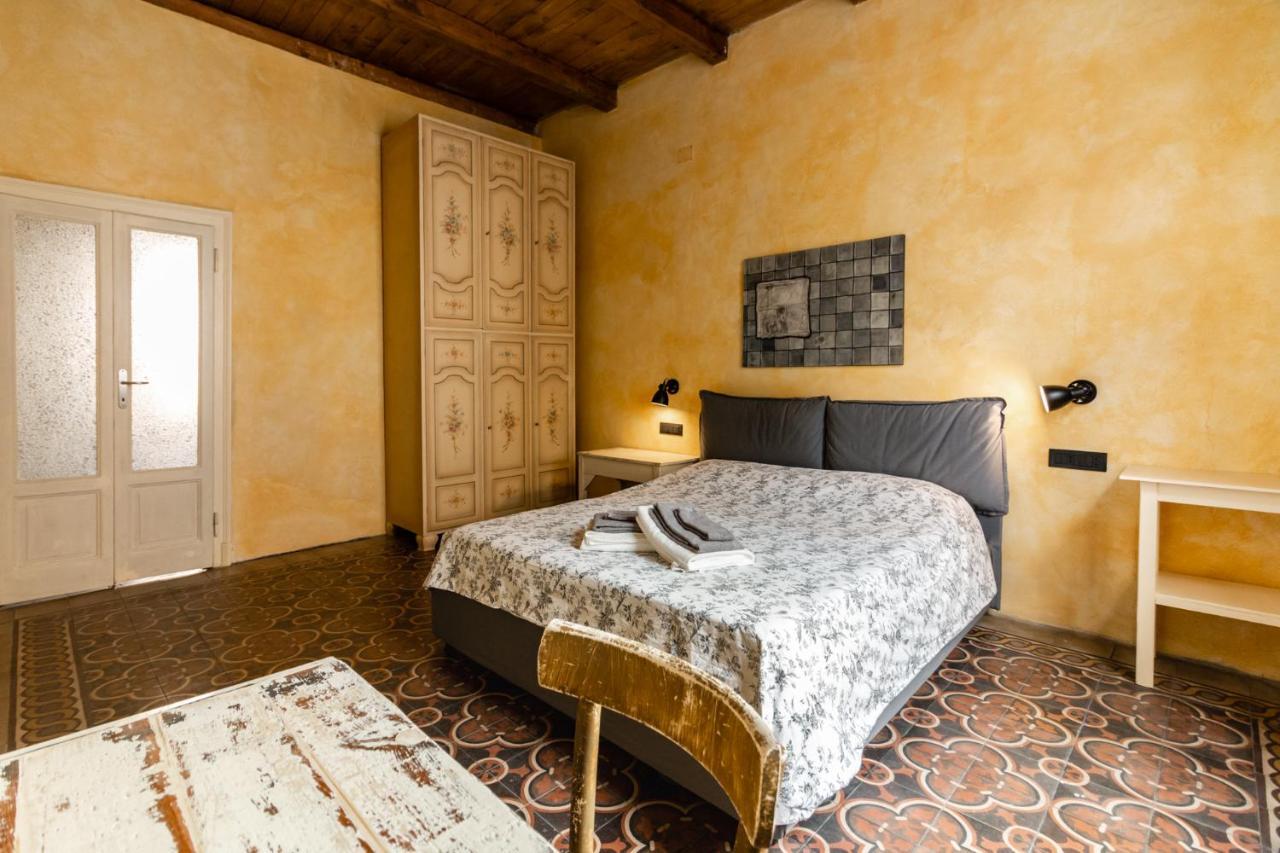 La Locanda Del Teatro Milan Bagian luar foto