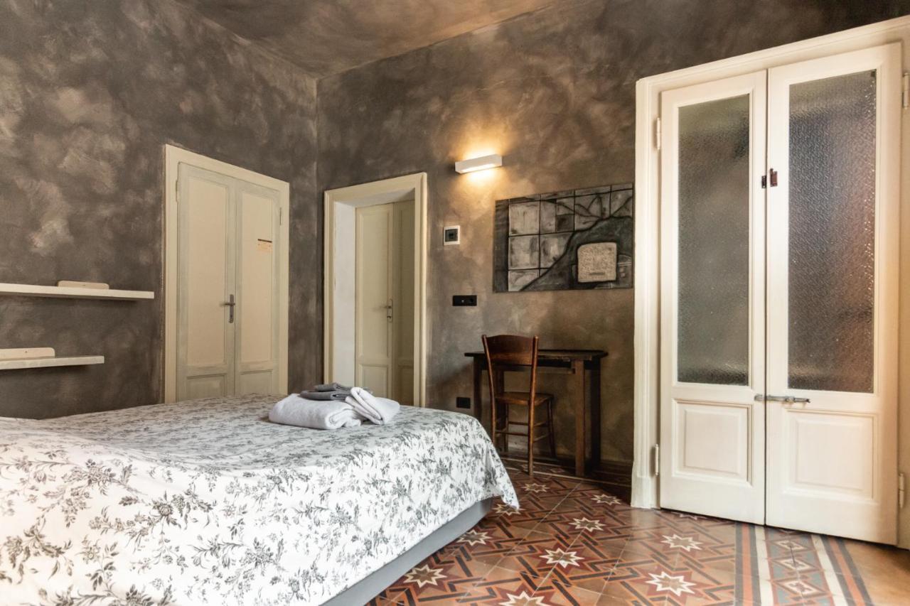 La Locanda Del Teatro Milan Bagian luar foto